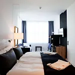 Catalonia Mitte 4*