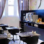 Hotel Catalonia Mitte 4*