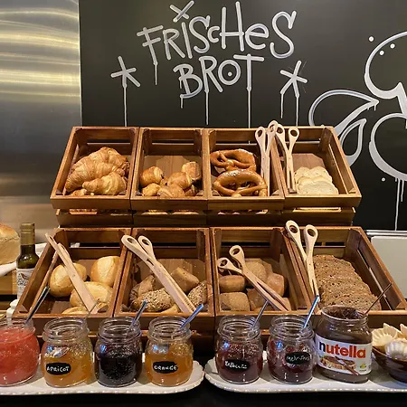 카탈로니아 미테 4*