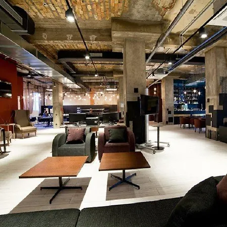 Hotel Catalonia Mitte 4*